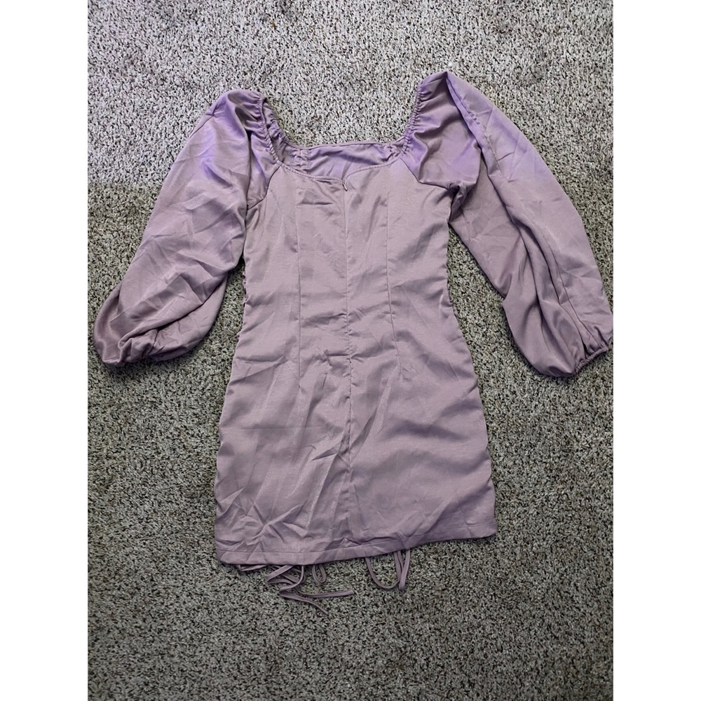 🐝Lilac Ruched Dress - Picture 2 of 3